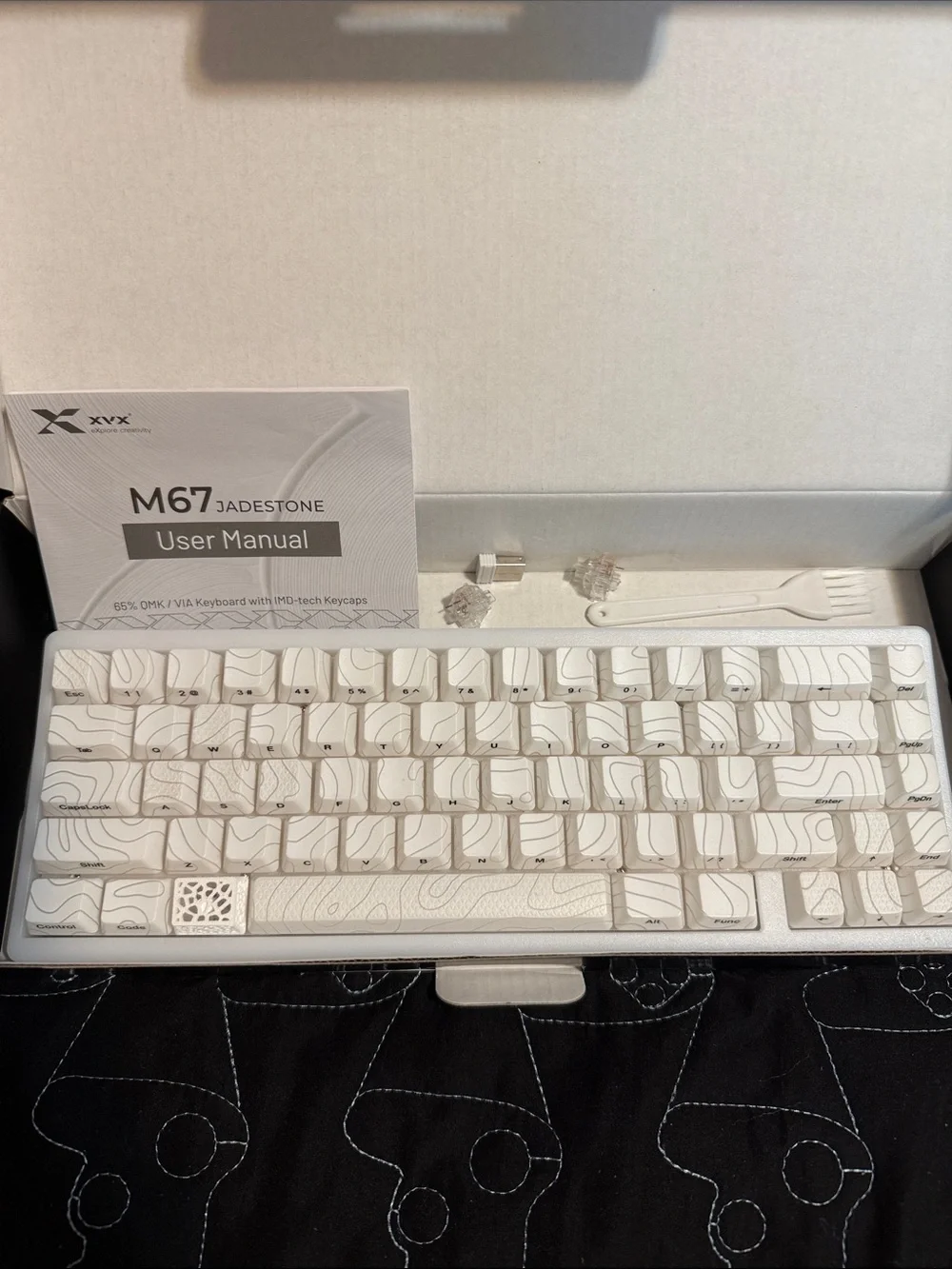XVX M67 Jadestone 65% Mechanical Keyboard -white